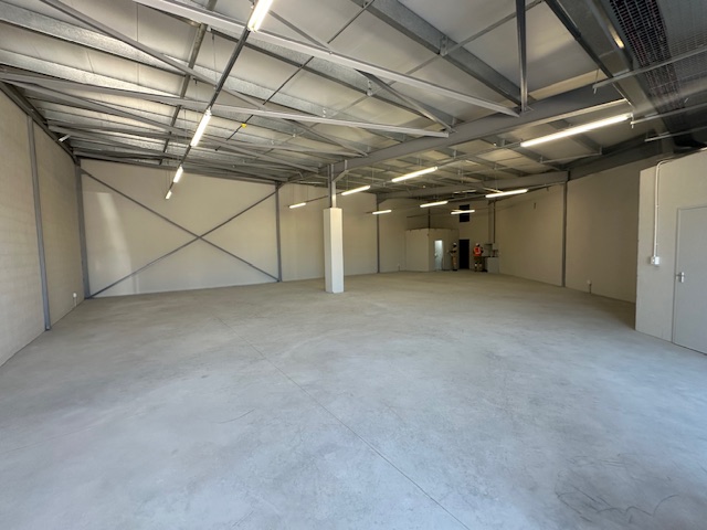 To Let commercial Property for Rent in Marconi Beam Industria Western Cape